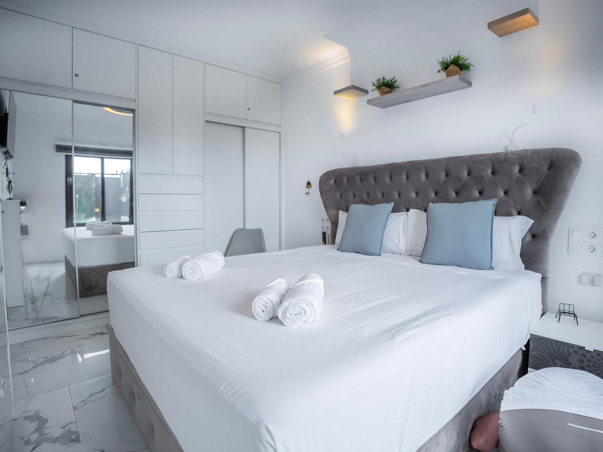 Tasteful 1Bd Apartment With Pool, Oceanfront Terrace, B82 Коста-дель-Силенцио Экстерьер фото